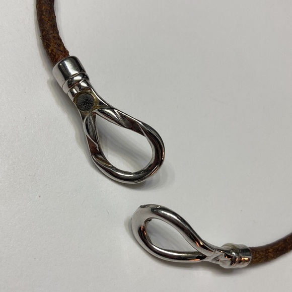 Choker/ Tight Necklace - Picture 5 of 6